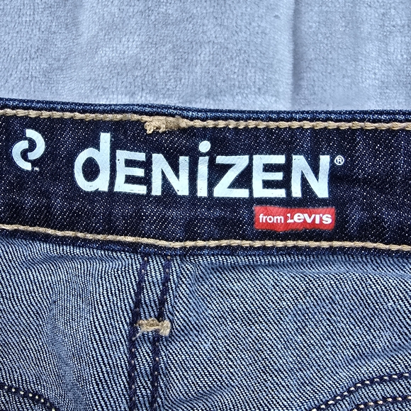 Denizen By Levis Womens Denim Skirt Size 4 Dark Wash With Pockets - Picture 7 of 8